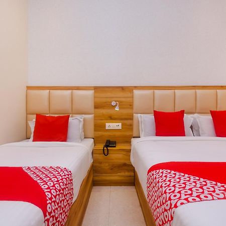 Hotel Sun City Near Saifee Hospital And Hn Reliance Hospital Bombay Eksteriør billede