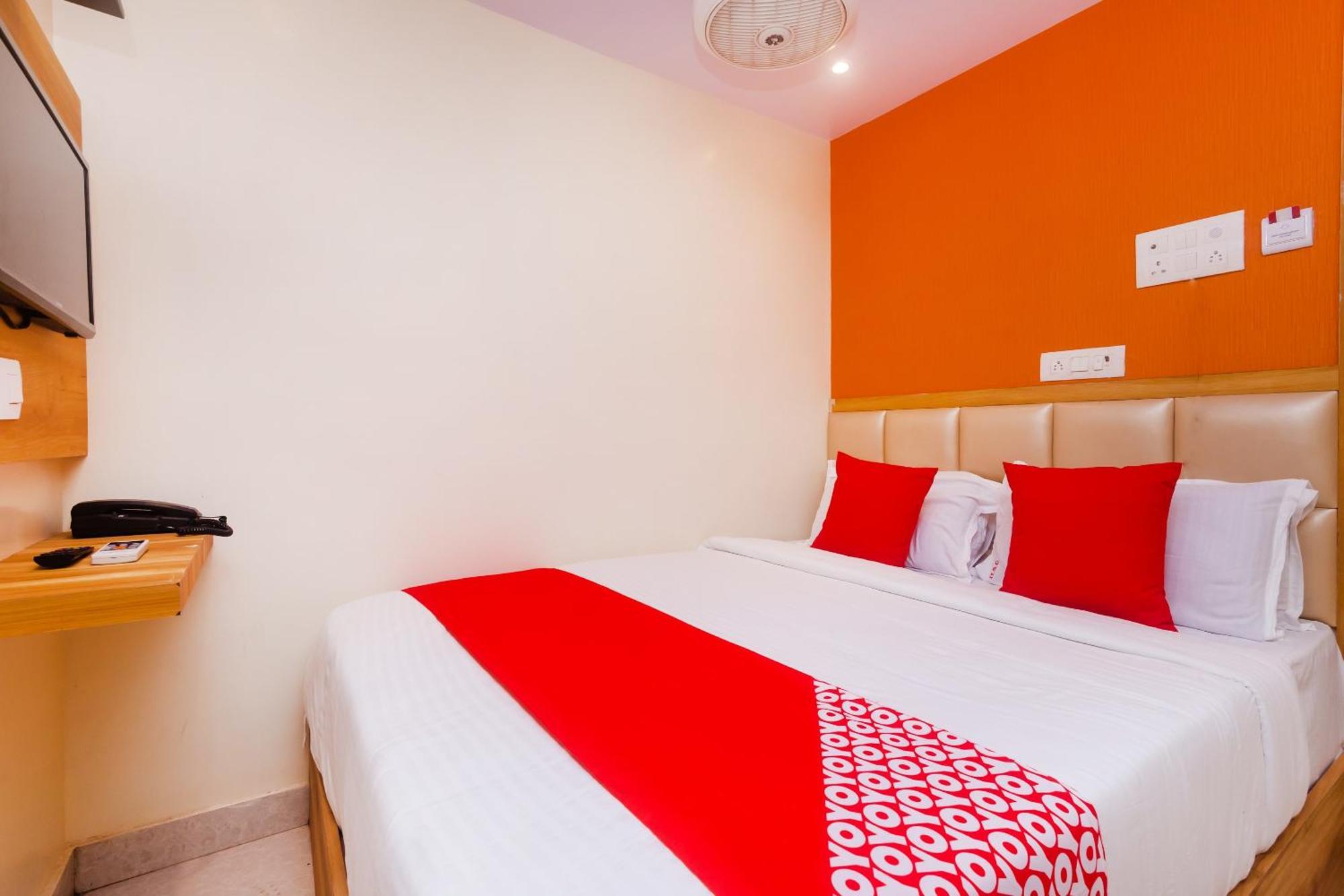Hotel Sun City Near Saifee Hospital And Hn Reliance Hospital Bombay Eksteriør billede