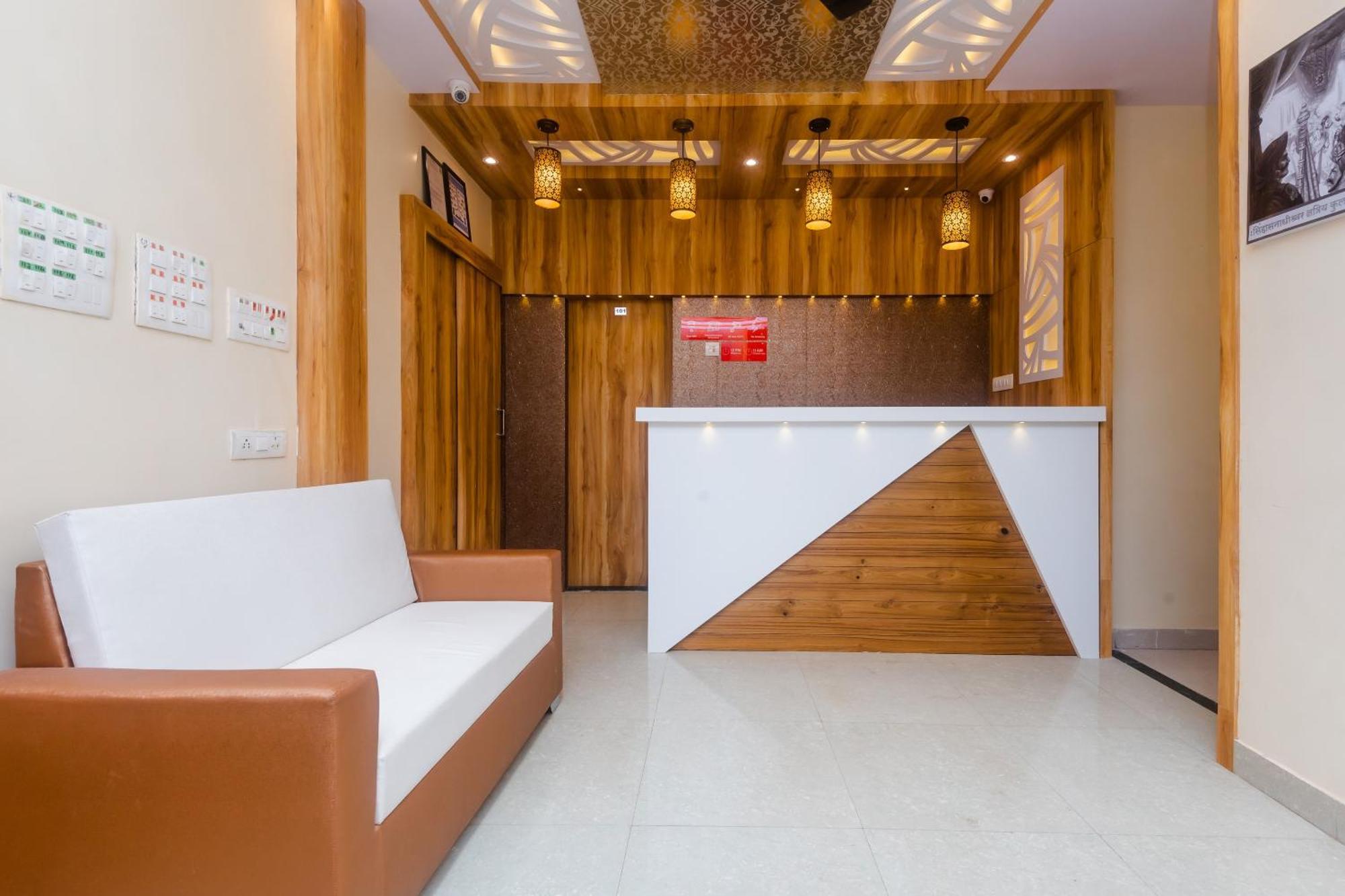 Hotel Sun City Near Saifee Hospital And Hn Reliance Hospital Bombay Eksteriør billede