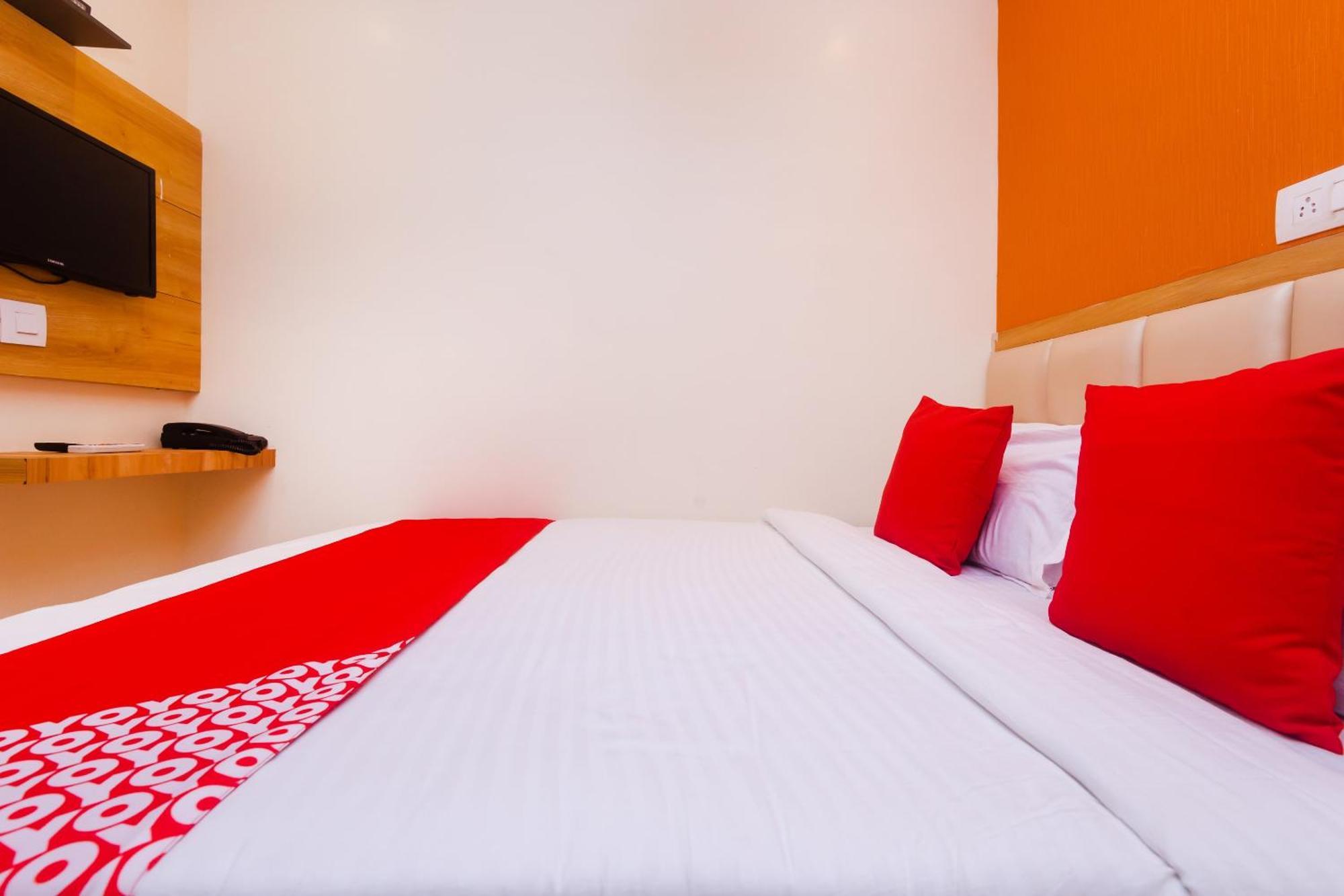 Hotel Sun City Near Saifee Hospital And Hn Reliance Hospital Bombay Eksteriør billede