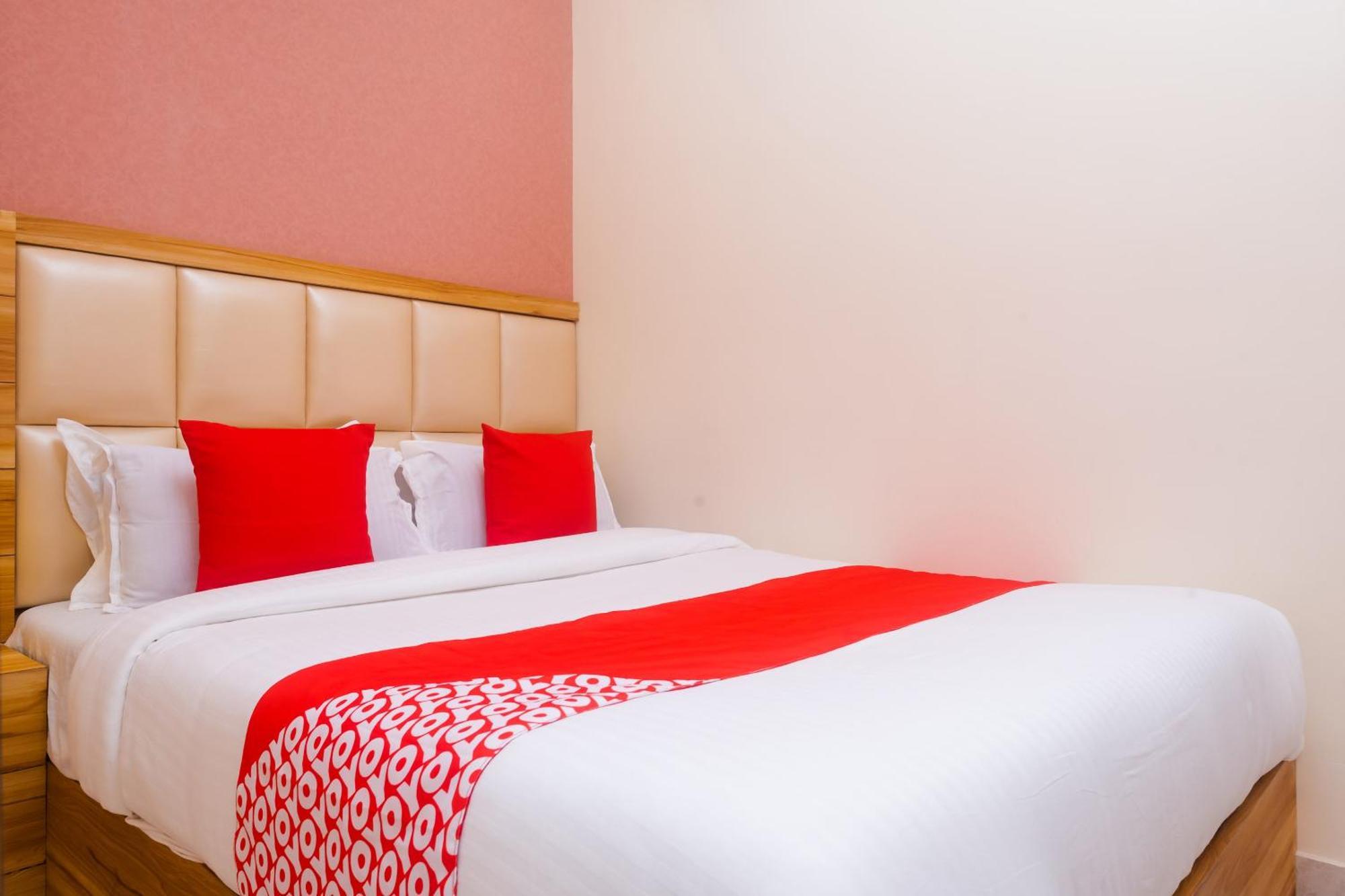 Hotel Sun City Near Saifee Hospital And Hn Reliance Hospital Bombay Eksteriør billede