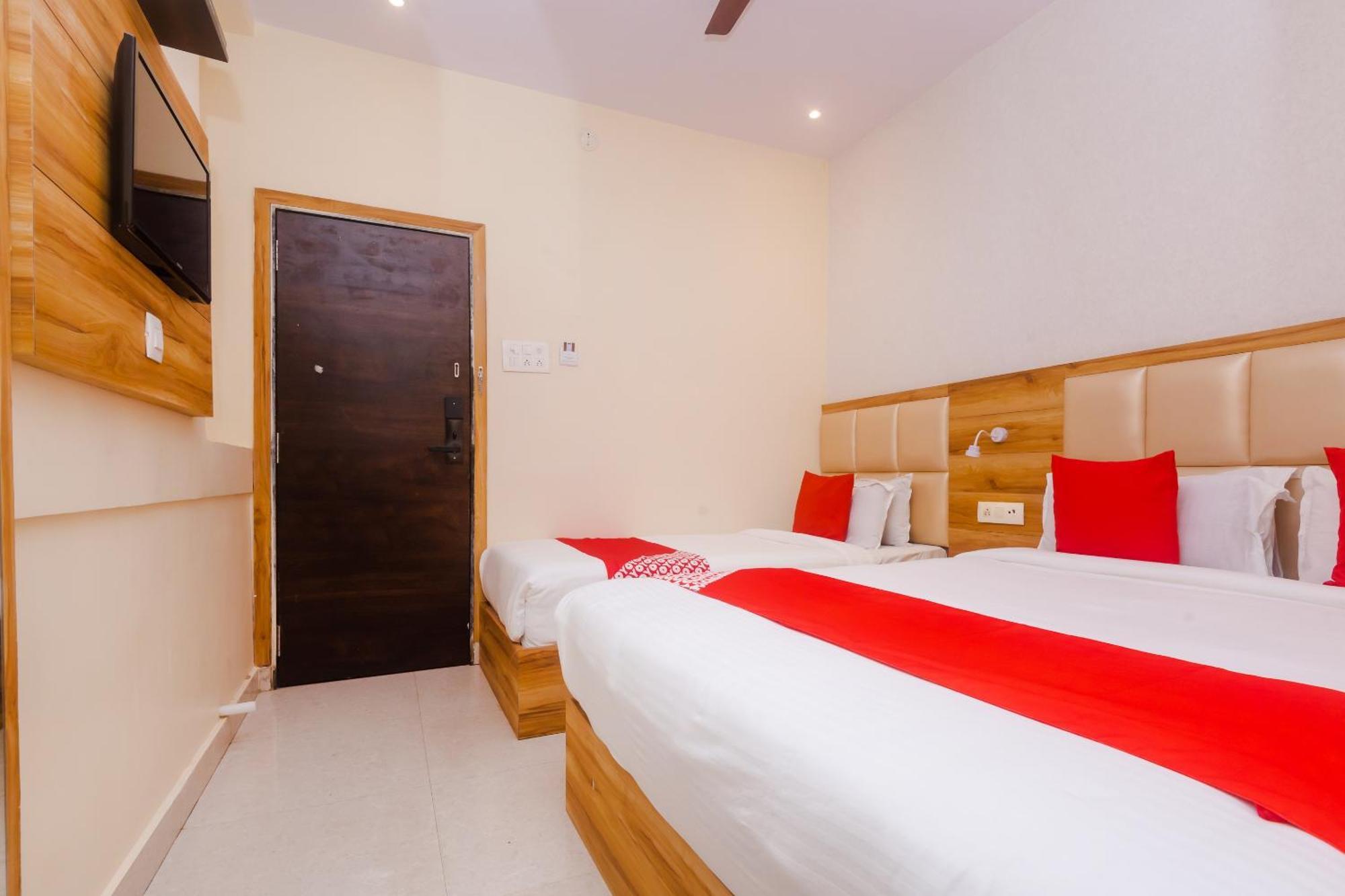 Hotel Sun City Near Saifee Hospital And Hn Reliance Hospital Bombay Eksteriør billede