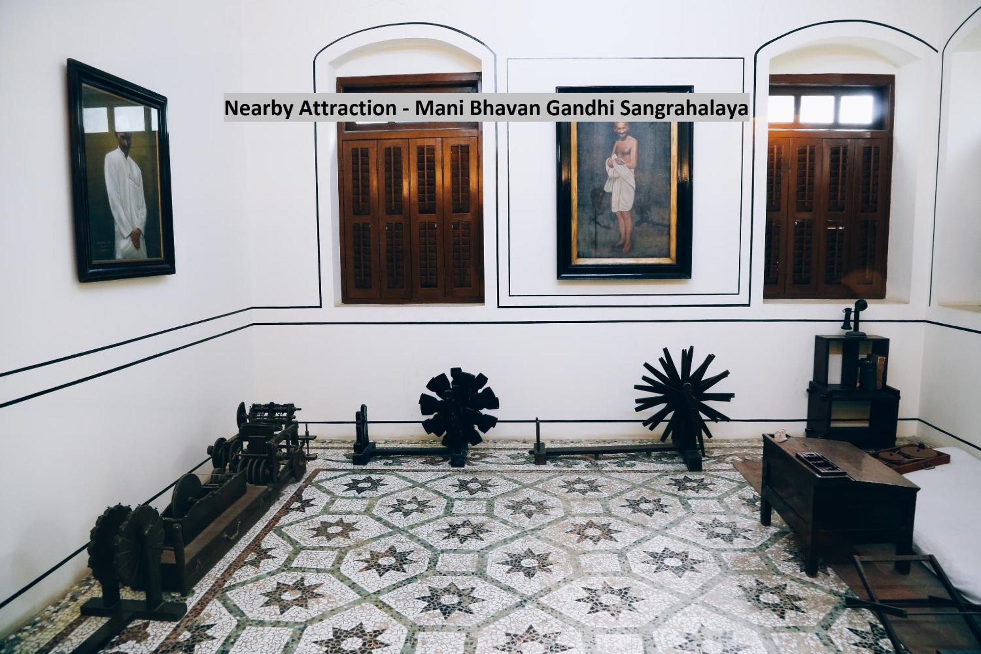 Hotel Sun City Near Saifee Hospital And Hn Reliance Hospital Bombay Eksteriør billede
