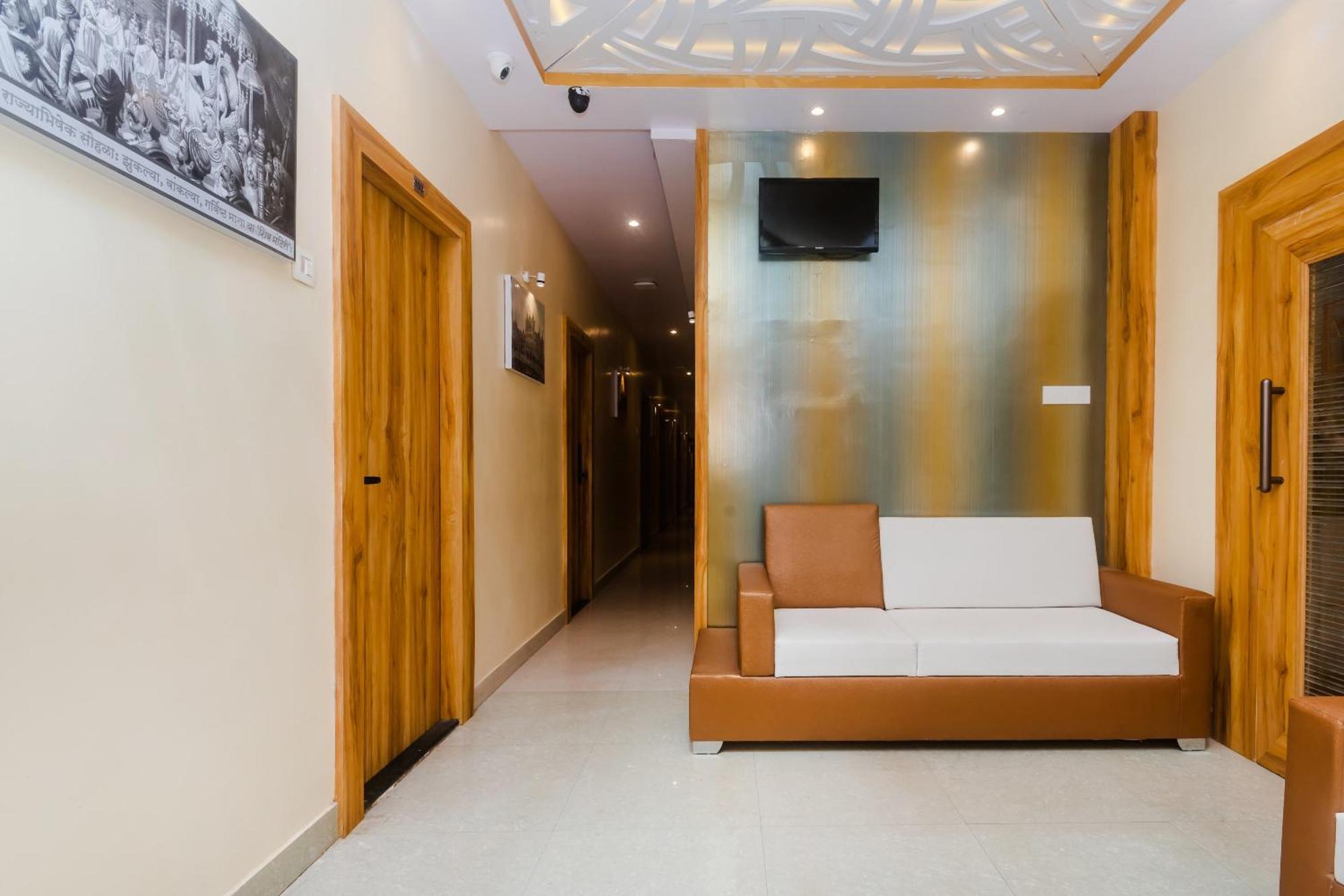 Hotel Sun City Near Saifee Hospital And Hn Reliance Hospital Bombay Eksteriør billede