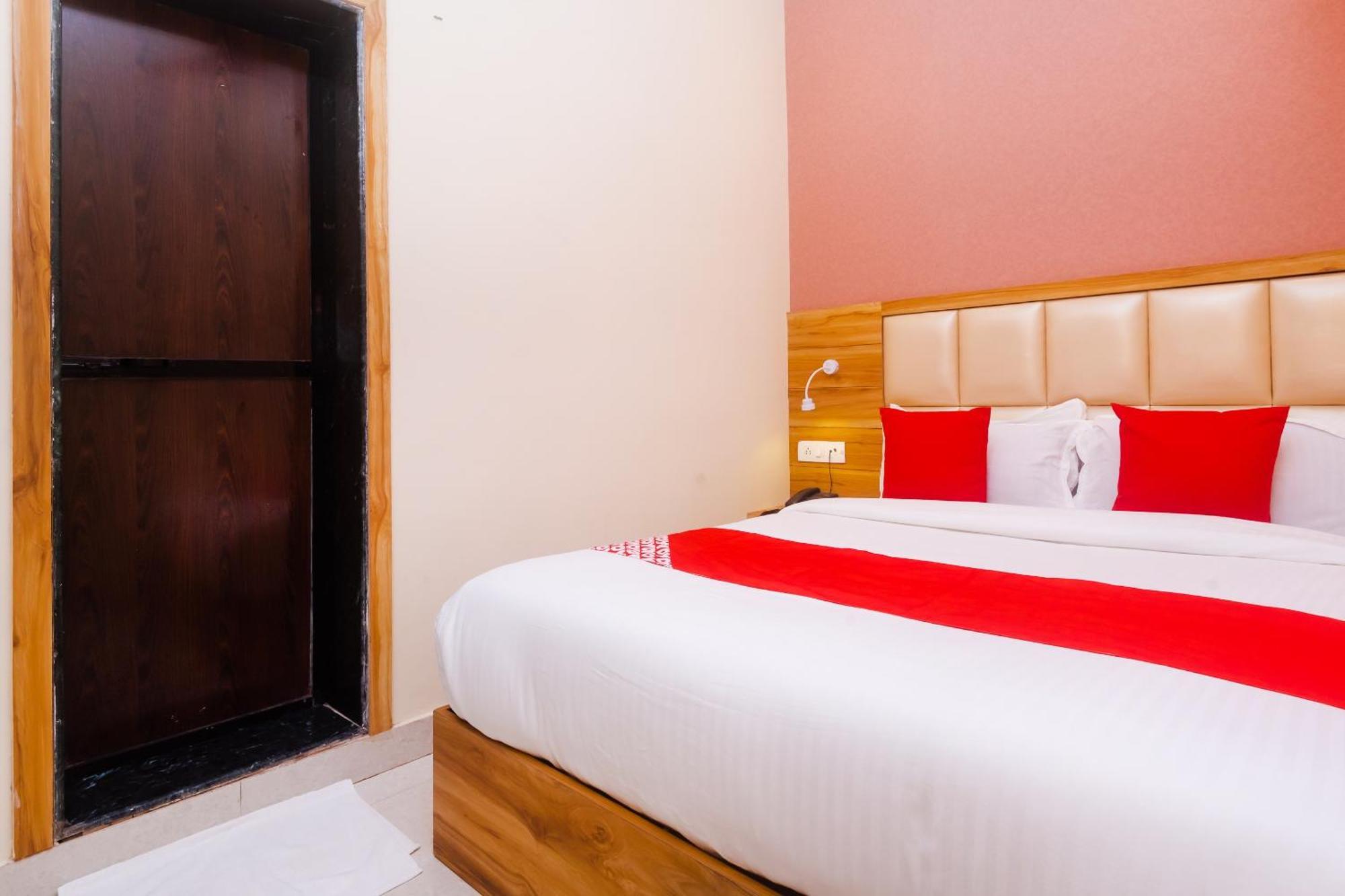 Hotel Sun City Near Saifee Hospital And Hn Reliance Hospital Bombay Eksteriør billede