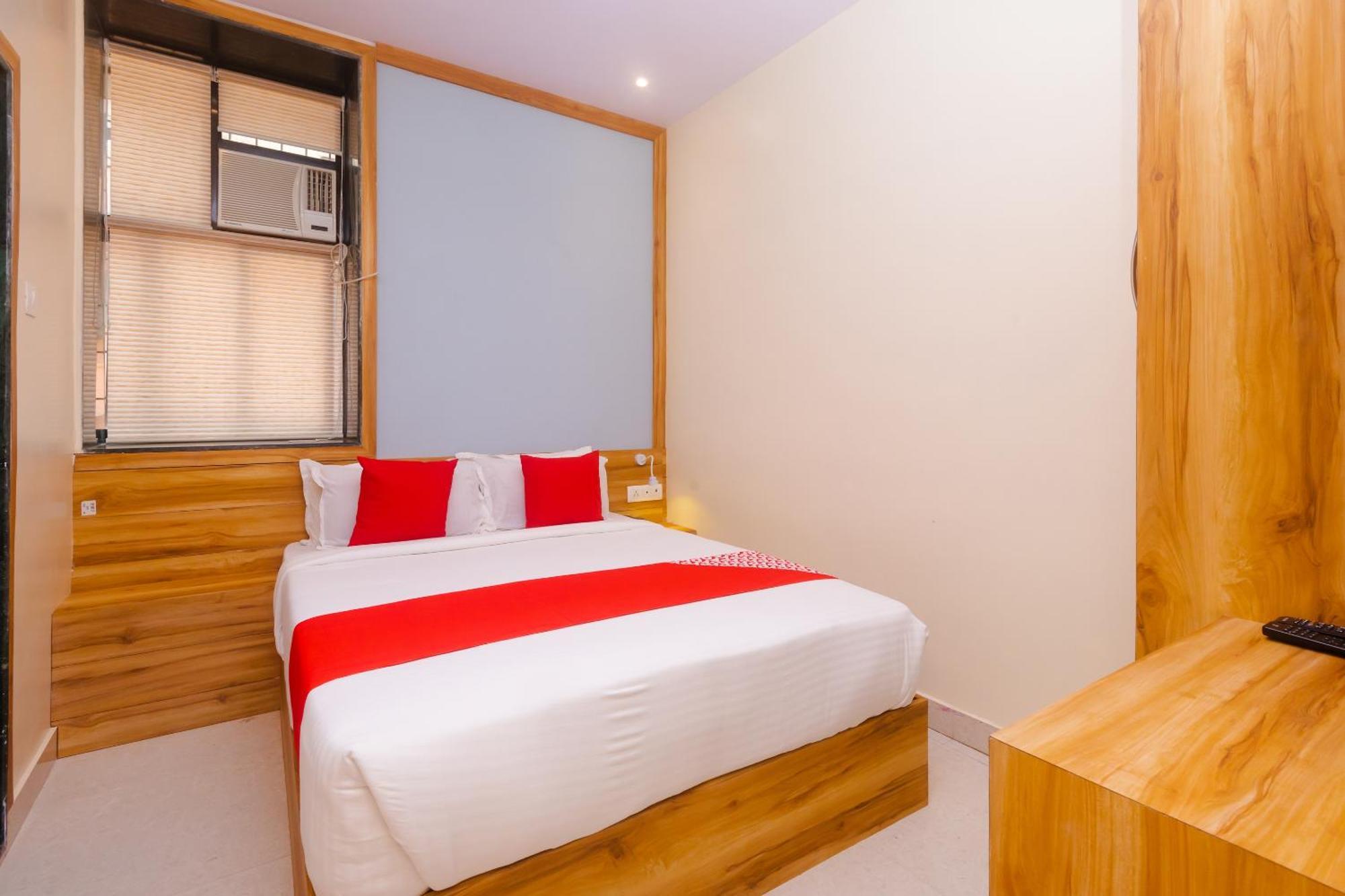 Hotel Sun City Near Saifee Hospital And Hn Reliance Hospital Bombay Eksteriør billede